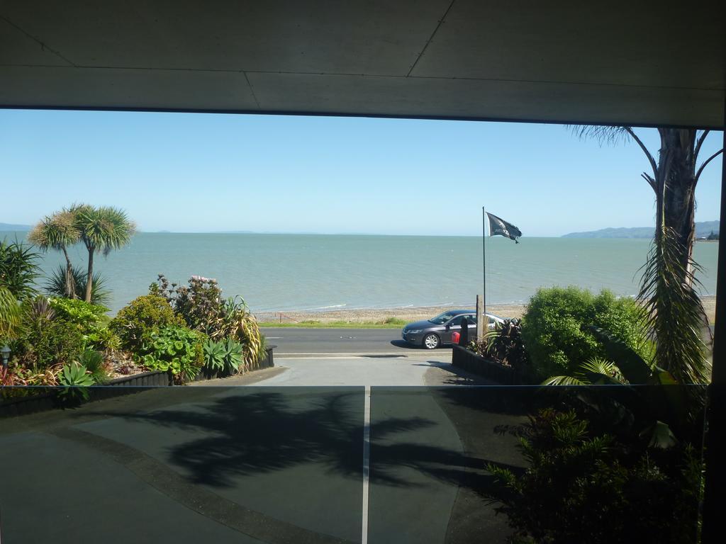 Pohutukawa Coast Bnb Te Puru Exterior photo
